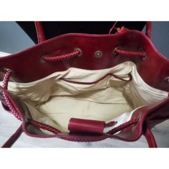 Charles David Red Alligator Leather Hobo Bag Purse Travel Overnight Drawstring - Picture 10 of 16